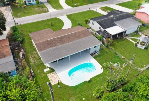 2424 1st Place Sw, Vero Beach, FL 32962