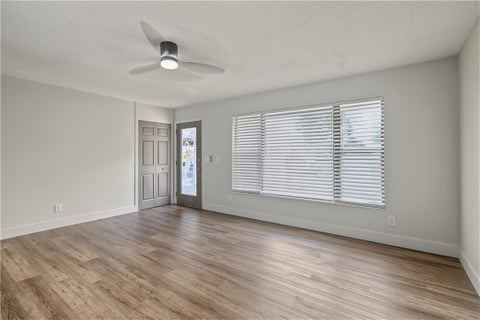 2424 1st Place Sw, Vero Beach, FL 32962