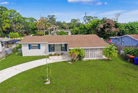 2424 1st Place Sw, Vero Beach, FL 32962