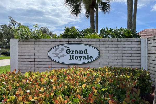 235 GRAND ROYALE CIR APT 204, VERO BEACH, FL 32962 - Image 4f3879a4e7860372710ea01d5b5d78bc/2076495512