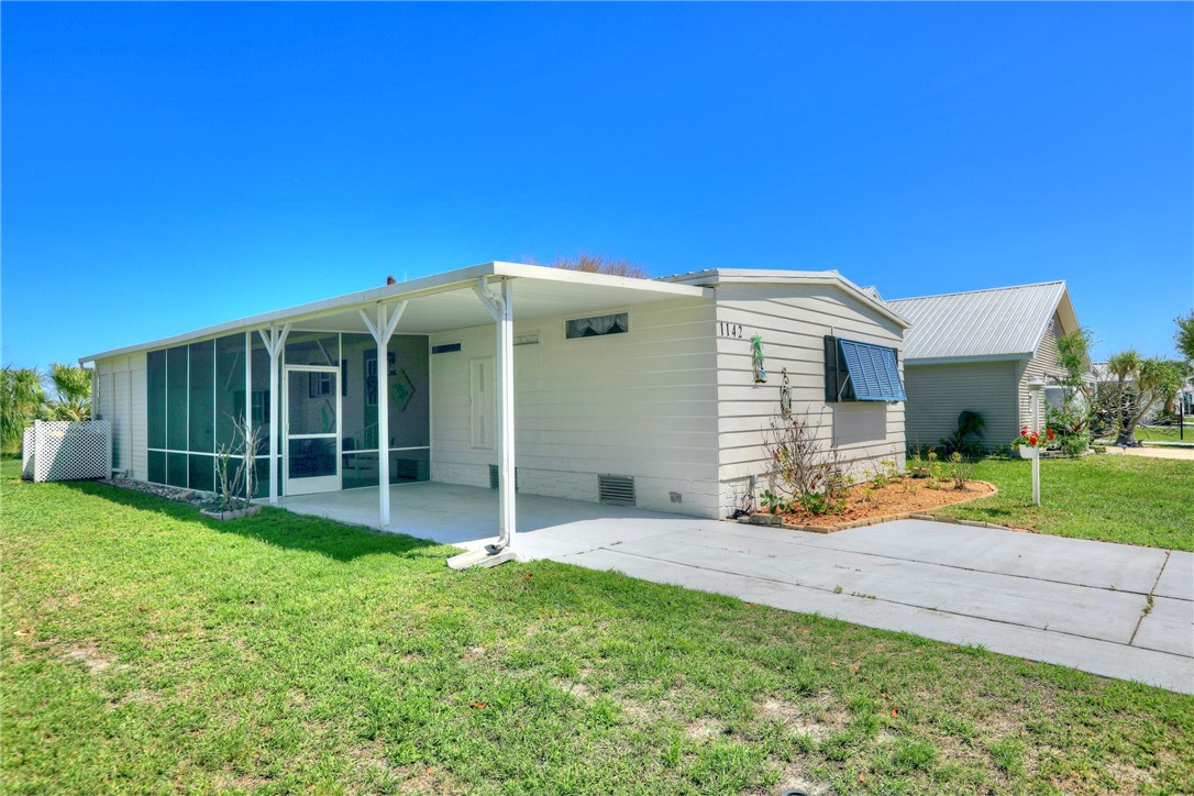 1142 Barefoot Circle