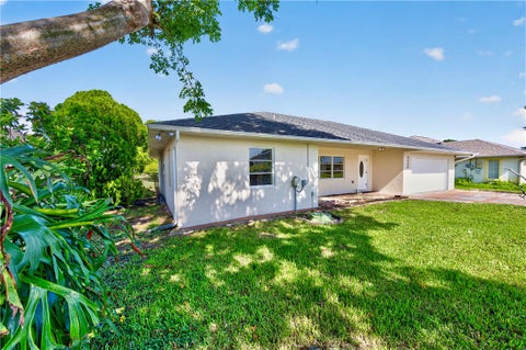 3330 Sw Frankford Street, Port St Lucie, FL 34953