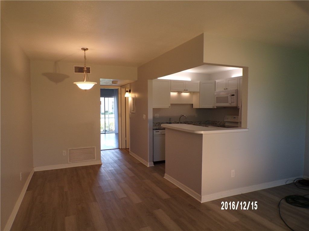 Photo of 106 Spring Lake Court #104, Vero Beach, FL 32962 (MLS # 290978)