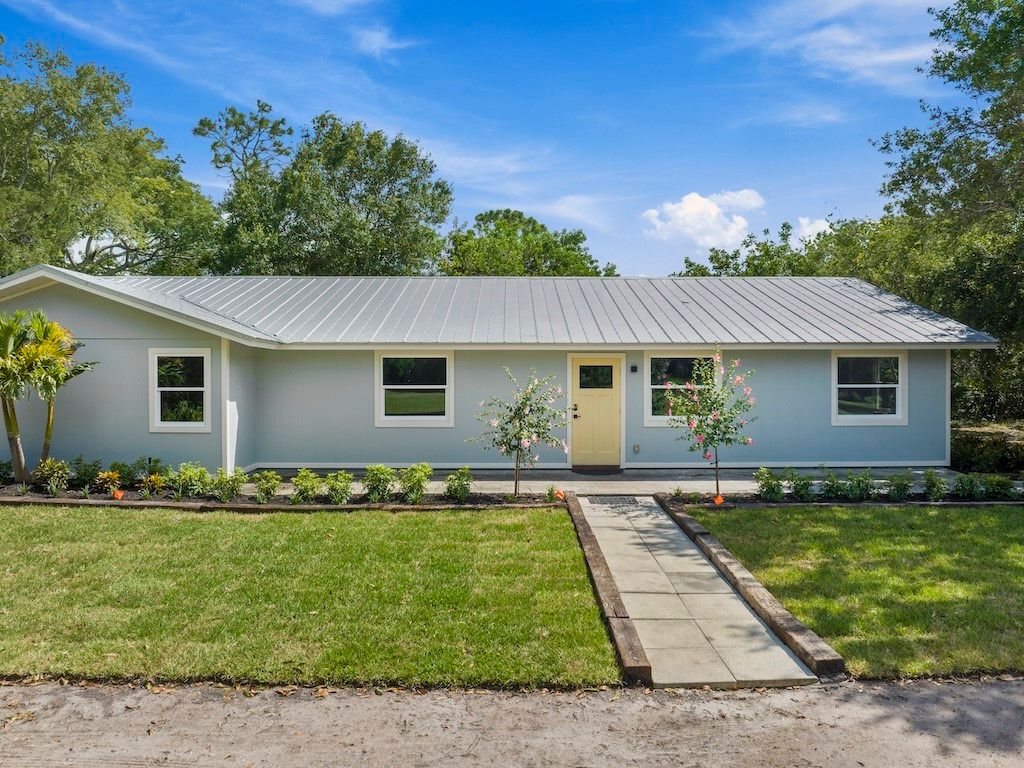 Photo of 9075 12th Street, Vero Beach, FL 32966 (MLS # 291122)