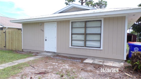 1520 22nd Avenue Sw, Vero Beach, FL 32962