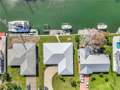 A home in Hutchinson Island