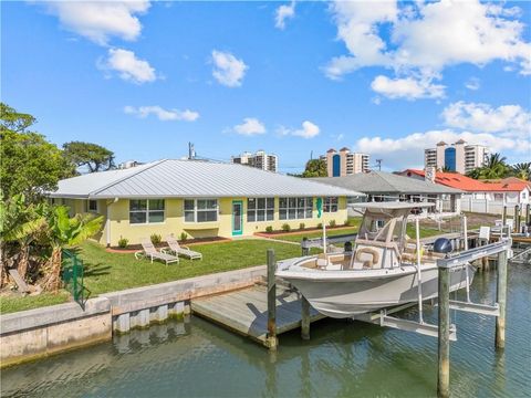 A home in Hutchinson Island