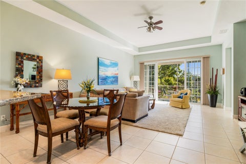 2320 Water Oak Court Sw 123, Vero Beach, FL 32962