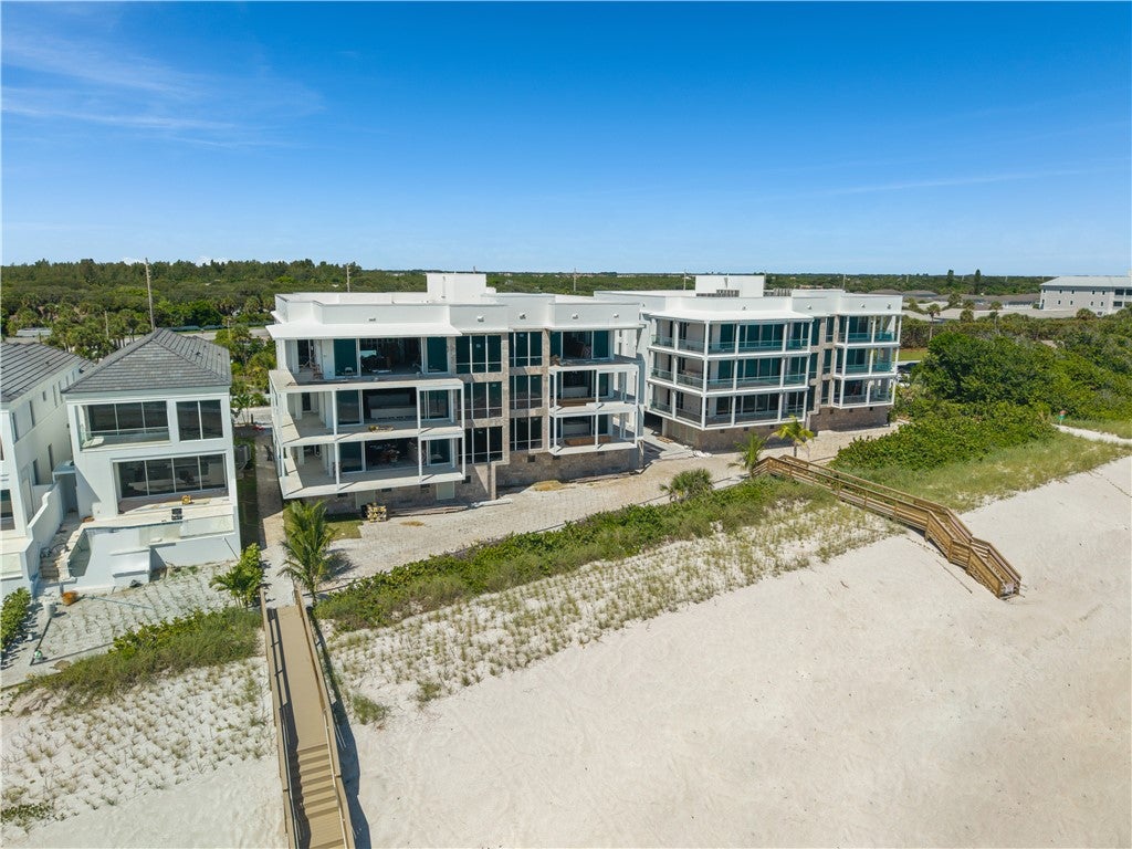 30 Indigo Vero Drive 301