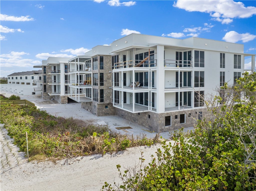 30 Indigo Vero Drive 301