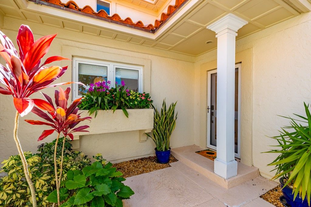 Photo of 5144 Saint Davids Drive, Vero Beach, FL 32967 (MLS # 291510)