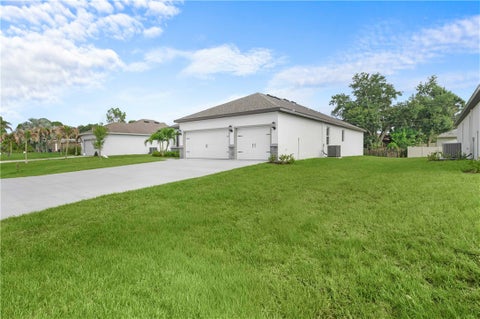8046 99th Court, Vero Beach, FL 32967