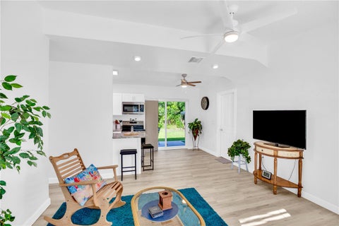 1645 30th Avenue, Vero Beach, FL 32960