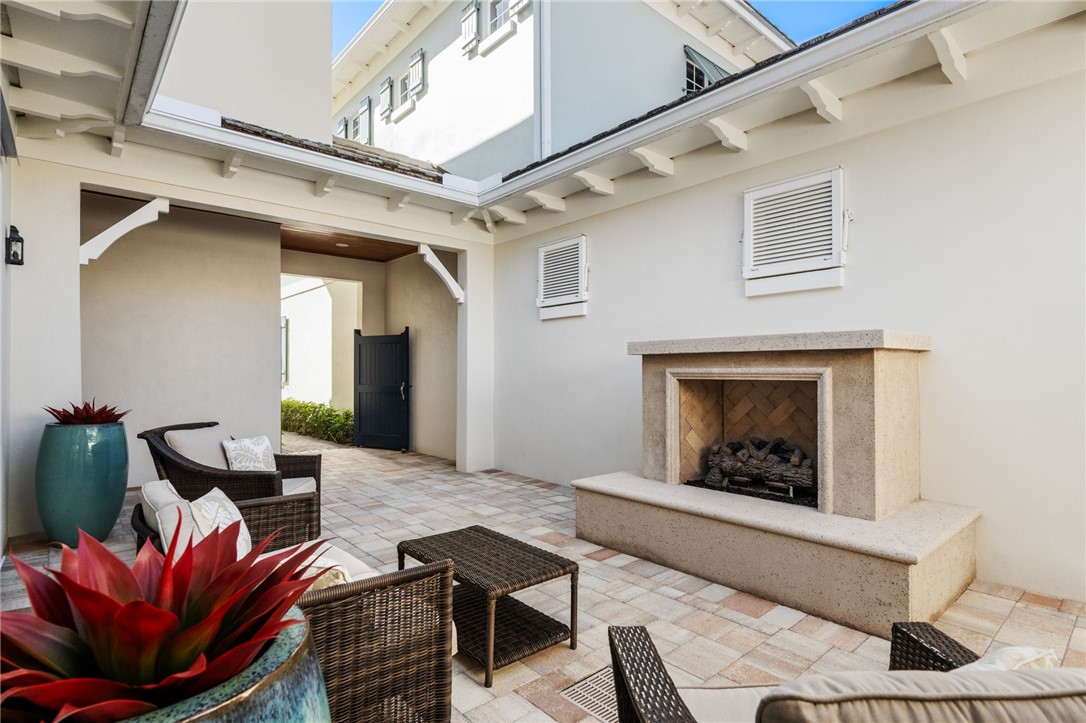 Vero Beach, Florida, 32963, United States, 3 Bedrooms Bedrooms, ,4 BathroomsBathrooms,Residential,Active,2009124