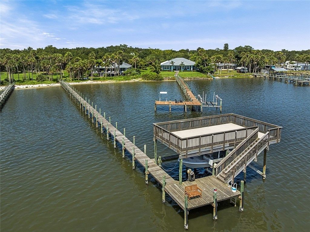 Photo of 11280 S Indian River Drive, Sebastian, FL 32958 (MLS # 289897)