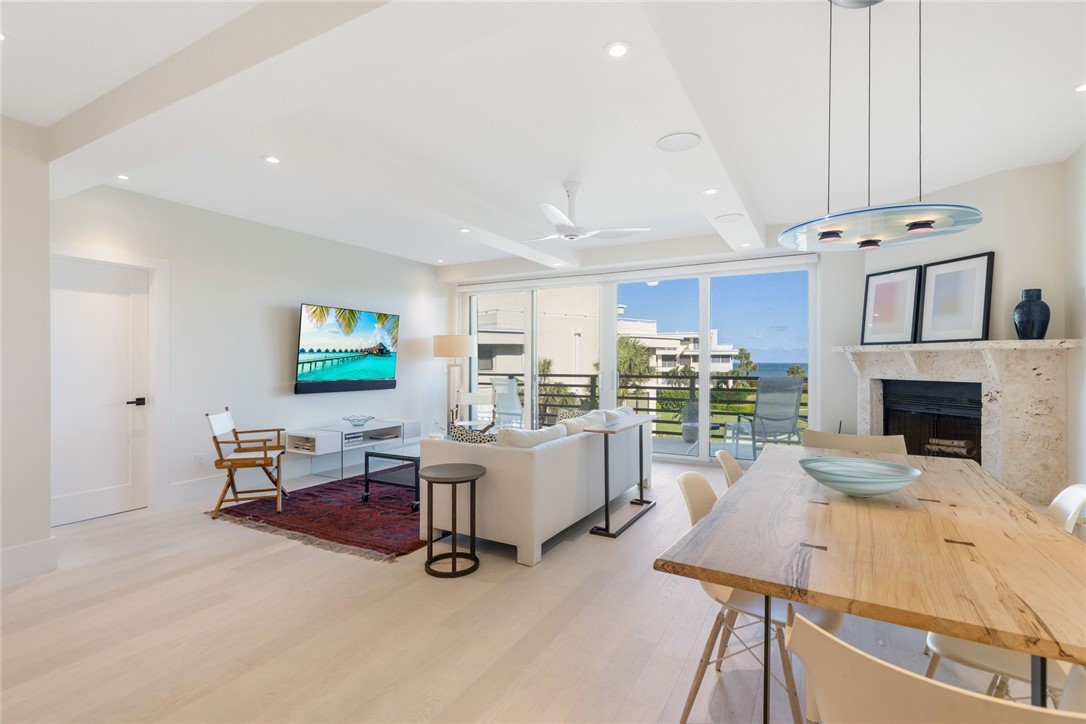 5536 Highway A1a 209