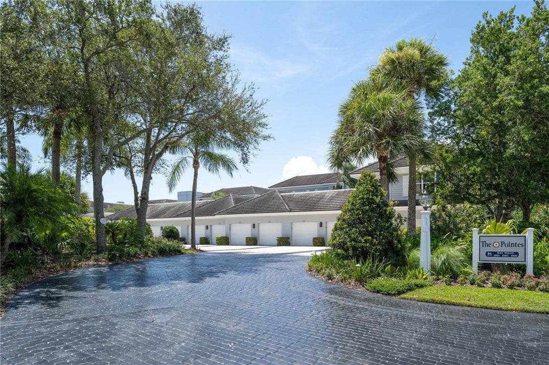 1901 Bay Road 302
