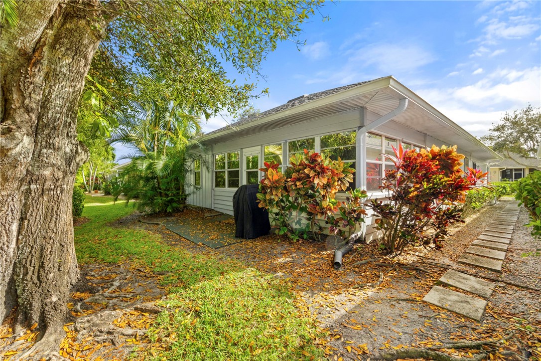 Vero Beach, Florida 32962, United States, 3 Bedrooms Bedrooms, ,2 BathroomsBathrooms,Residential,Active,197250