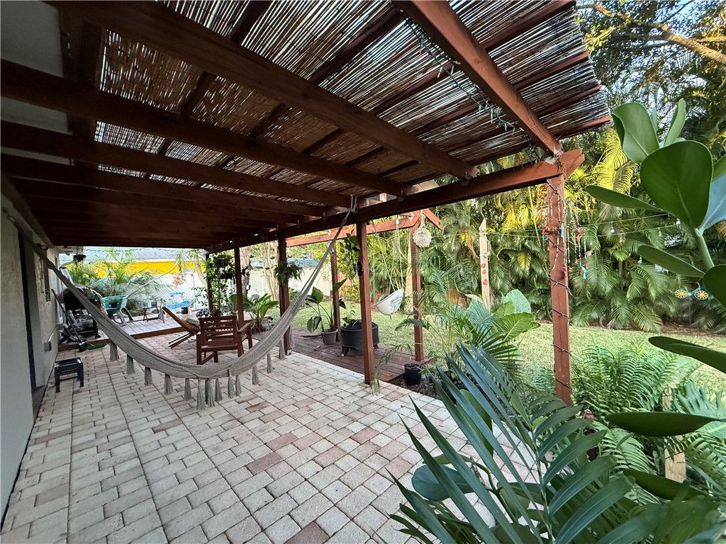 Photo of 608 Atlantus Terrace, Sebastian, FL 32958 (MLS # 291445)