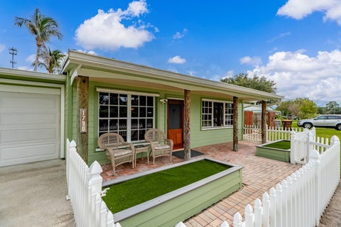 1790 5th Avenue, Vero Beach, FL 32960