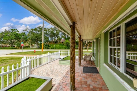 1790 5th Avenue, Vero Beach, FL 32960