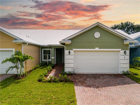 1805 Bridgepointe Circle 3 Vero Beach FL 32967