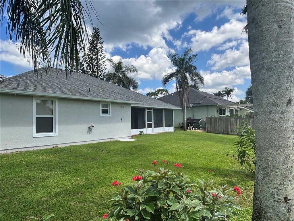 650 S Easy Street