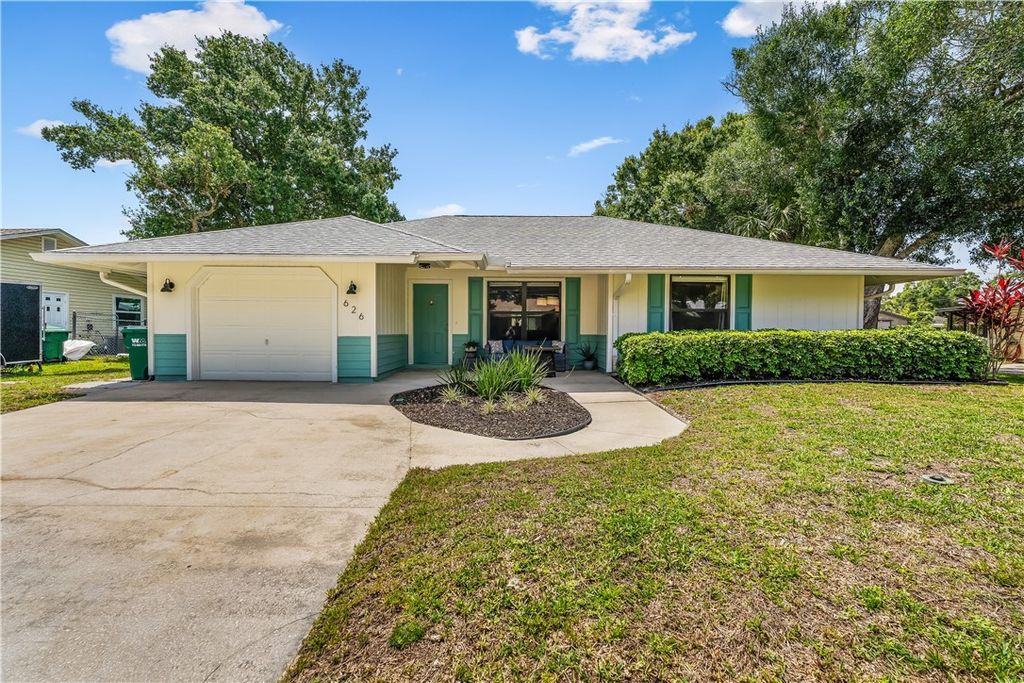 Photo of 626 Browning Terrace, Sebastian, FL 32958 (MLS # 288306)