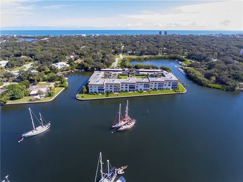 200 Greytwig Road 204 Vero Beach FL 32963