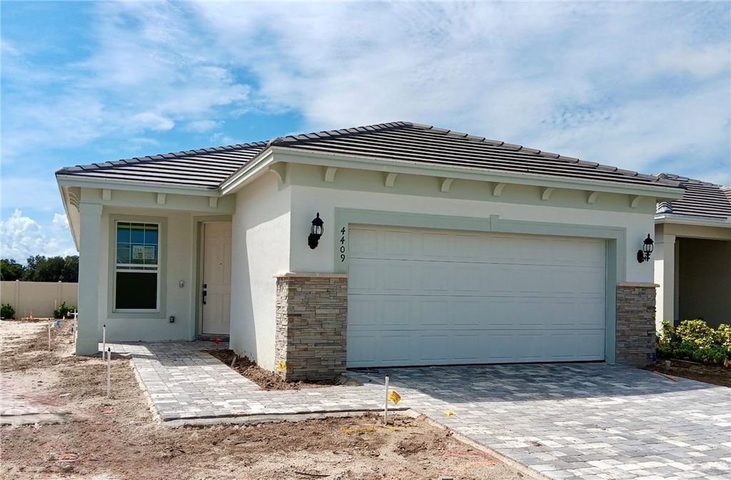 Photo of 4409 Pinafore Street #CONTOUR 214, Vero Beach, FL 32967 (MLS # 291115)