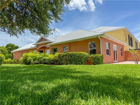 4565 Bridgepointe Way 142 Vero Beach FL 32967