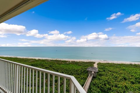 A home in Hutchinson Island