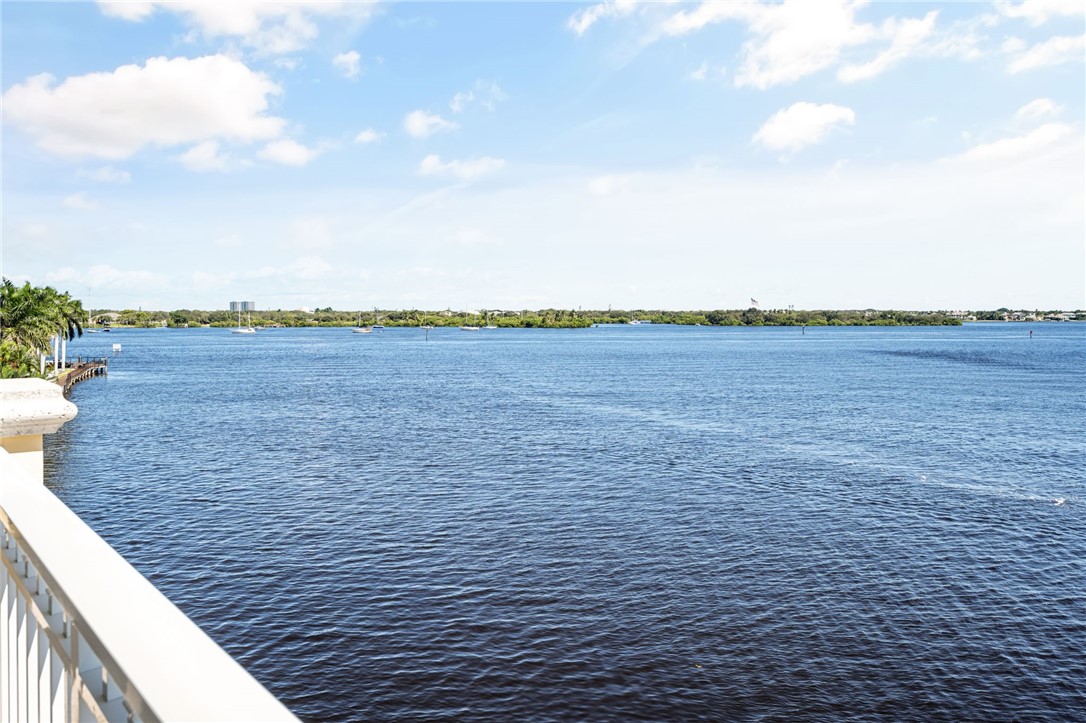 Vero Beach, Florida, 32960, United States, 3 Bedrooms Bedrooms, ,4 BathroomsBathrooms,Residential,Active,1967482