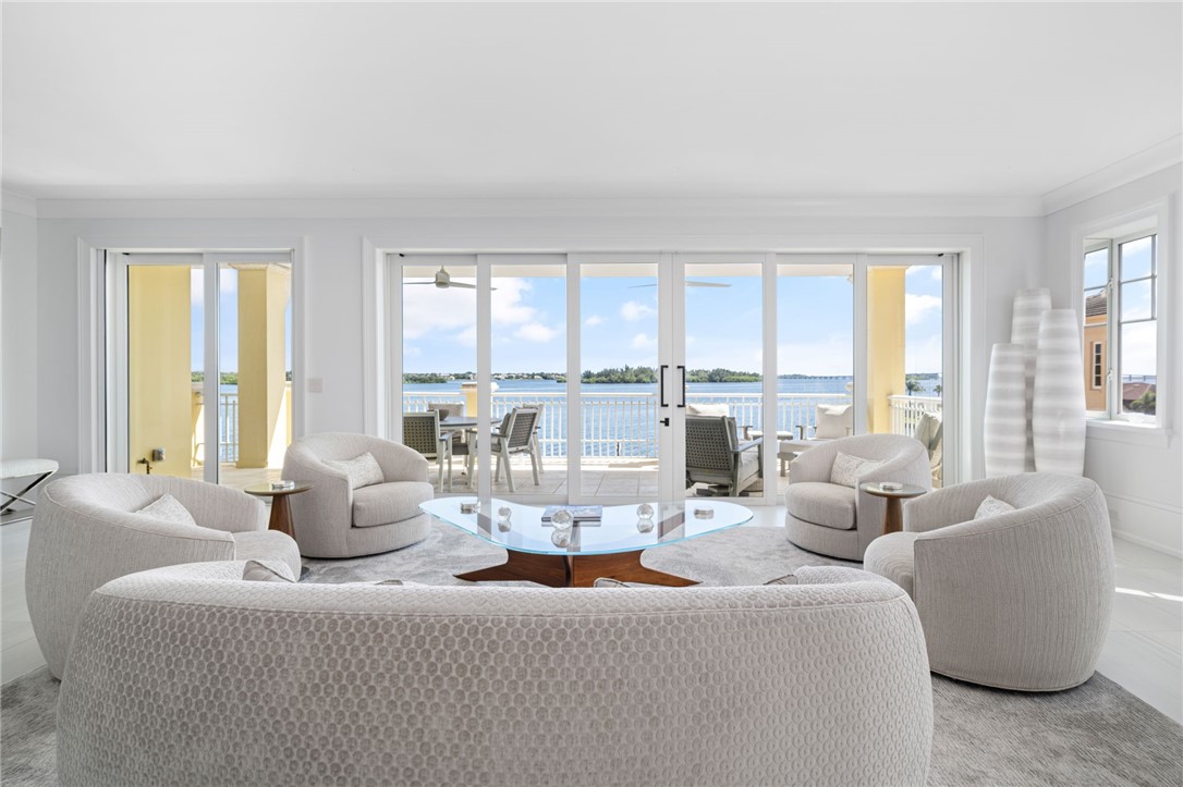 Vero Beach, Florida, 32960, United States, 3 Bedrooms Bedrooms, ,4 BathroomsBathrooms,Residential,Active,1967482