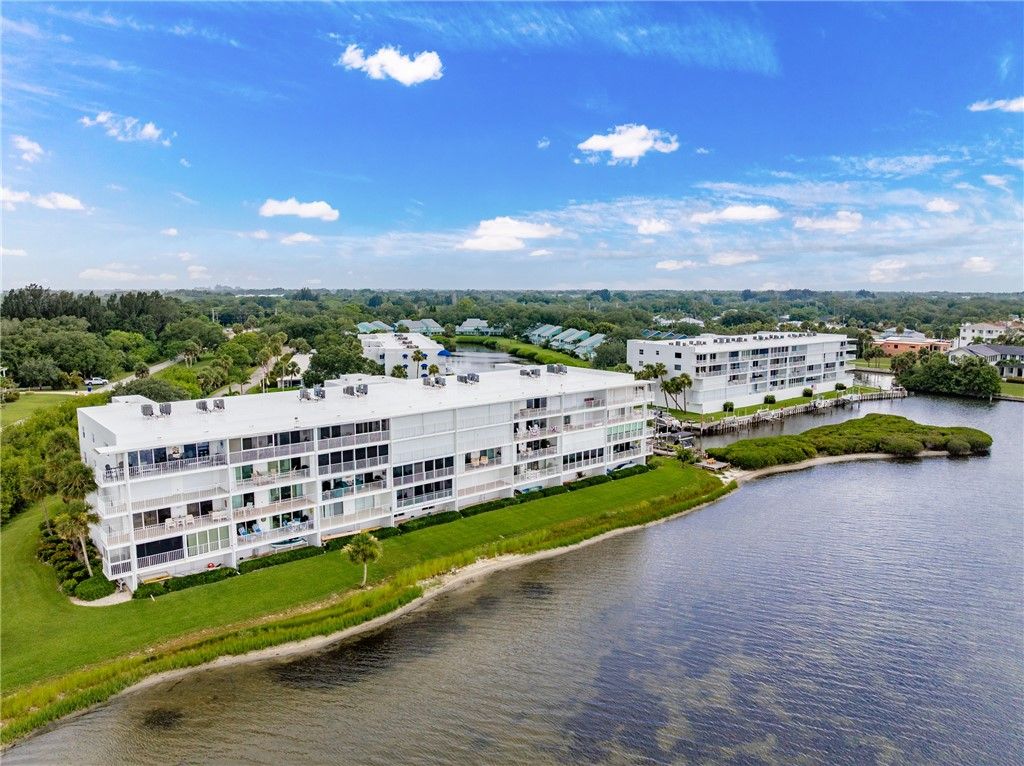 Photo of 5914 S River Run Drive #5914, Sebastian, FL 32958 (MLS # 289342)