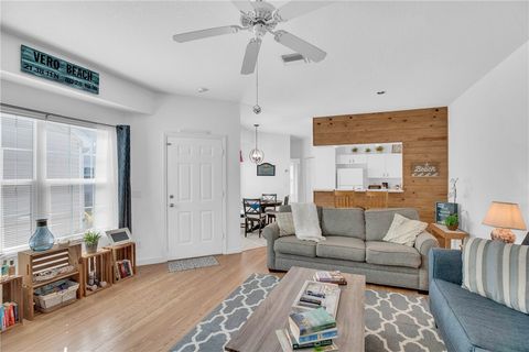 1901 Westminster Circle 5 Vero Beach FL 32966