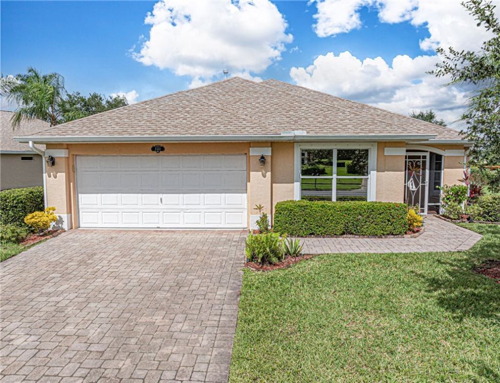 Photo of 5310 Valencia Lane SW, Vero Beach, FL 32968 (MLS # 291726)