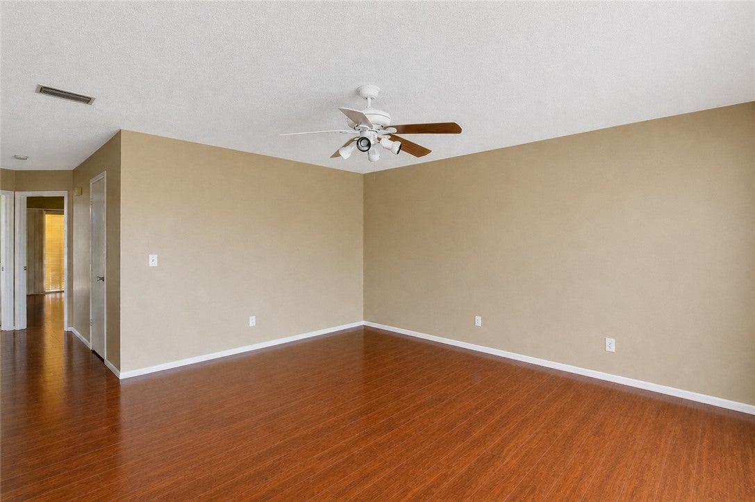 68 Royal Oak Court 202