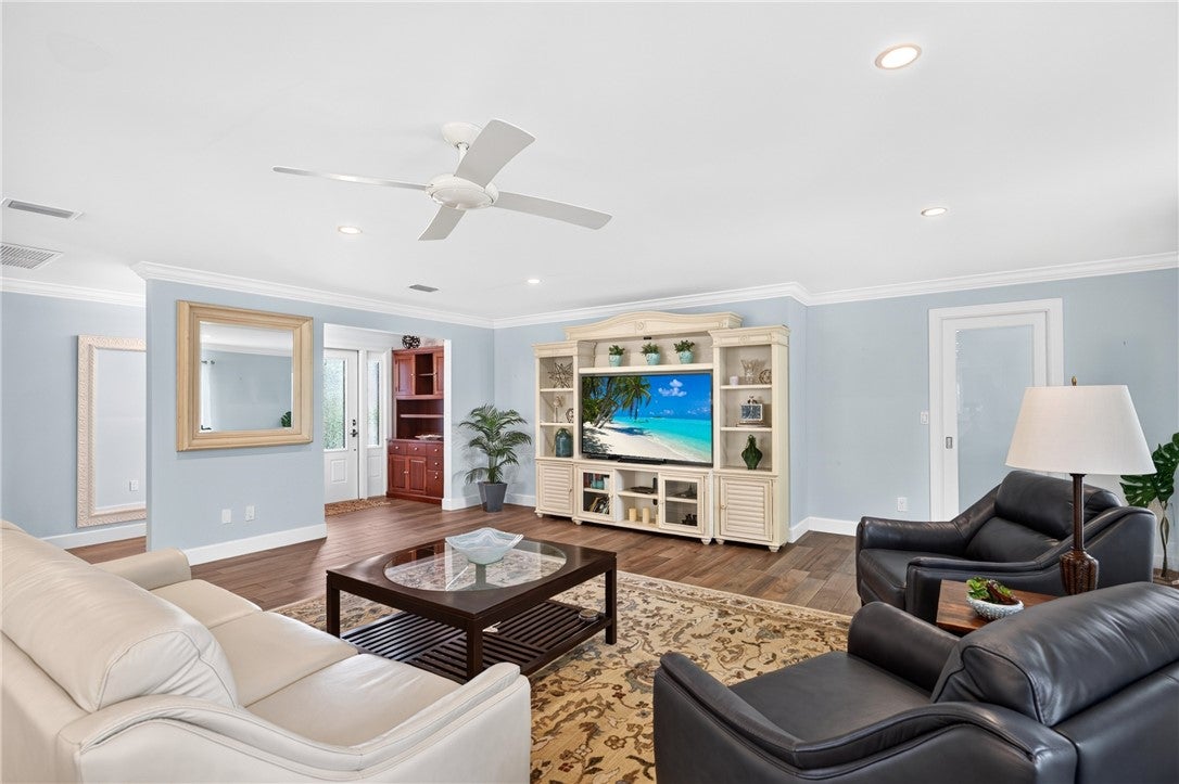 616 Honeysuckle Lane