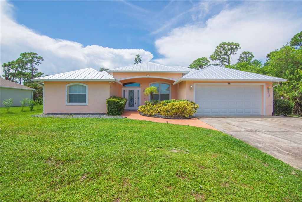 Photo of 1456 Schumann Drive, Sebastian, FL 32958 (MLS # 287805)