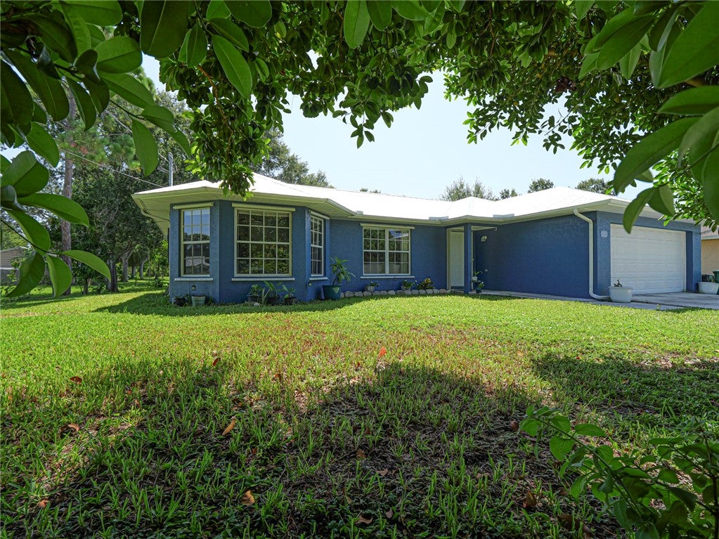 6704 Hulda Drive