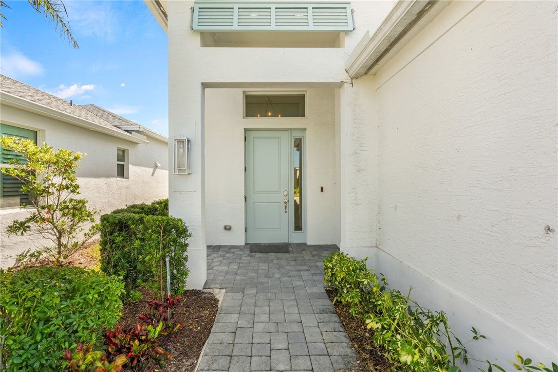 2159 Falls Manor