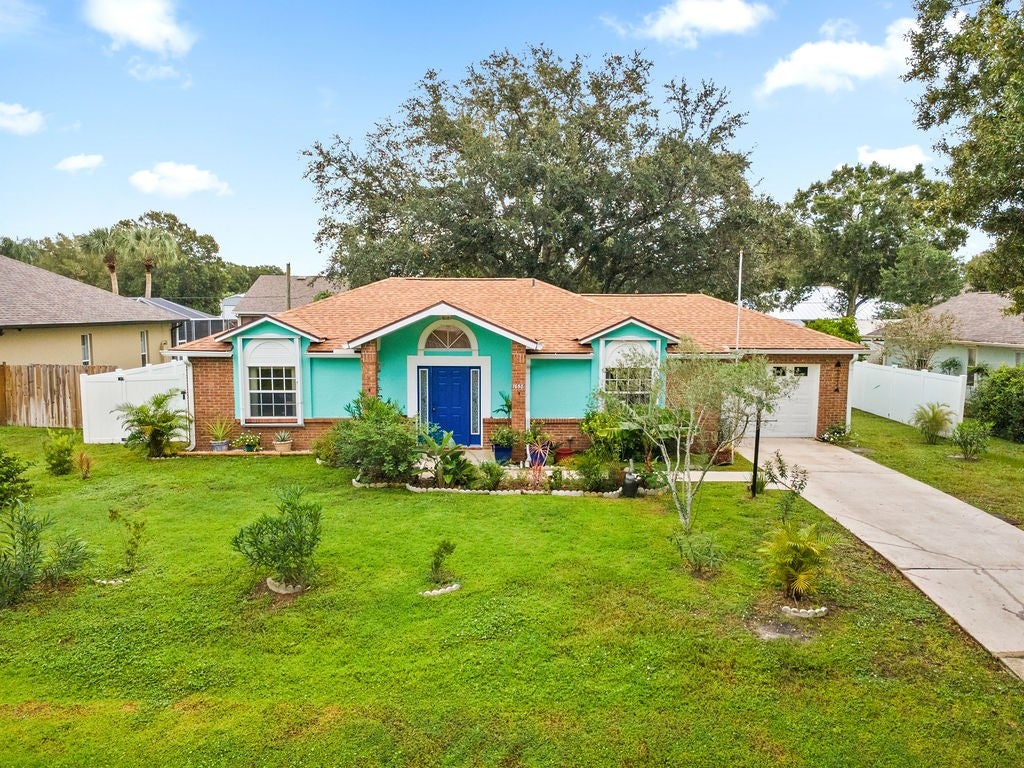 1658 Seahouse Street, Sebastian