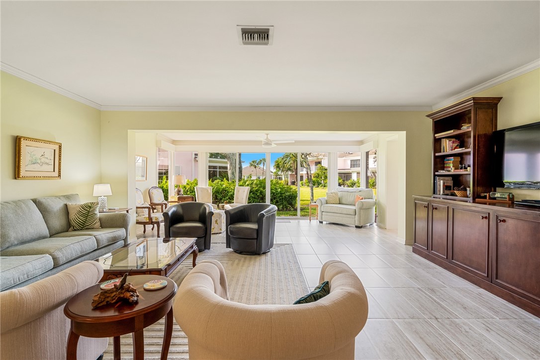 300 Harbour Drive 300-B