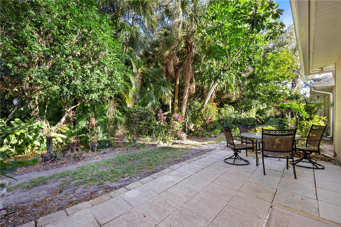 Vero Beach, Florida 32962, United States, 3 Bedrooms Bedrooms, ,2 BathroomsBathrooms,Residential,Active,20372