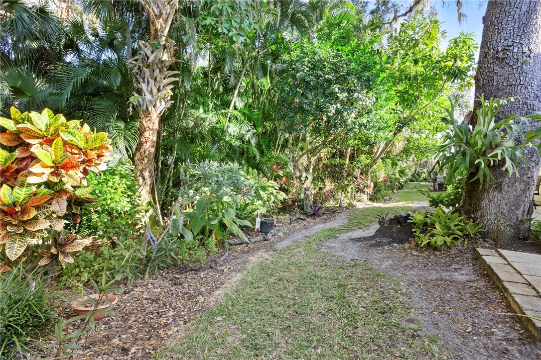 Vero Beach, Florida 32962, United States, 3 Bedrooms Bedrooms, ,2 BathroomsBathrooms,Residential,Active,20372