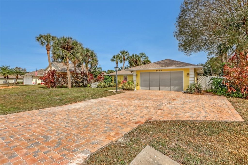 Photo of 1486 Barber Street, Sebastian, FL 32958 (MLS # 290055)