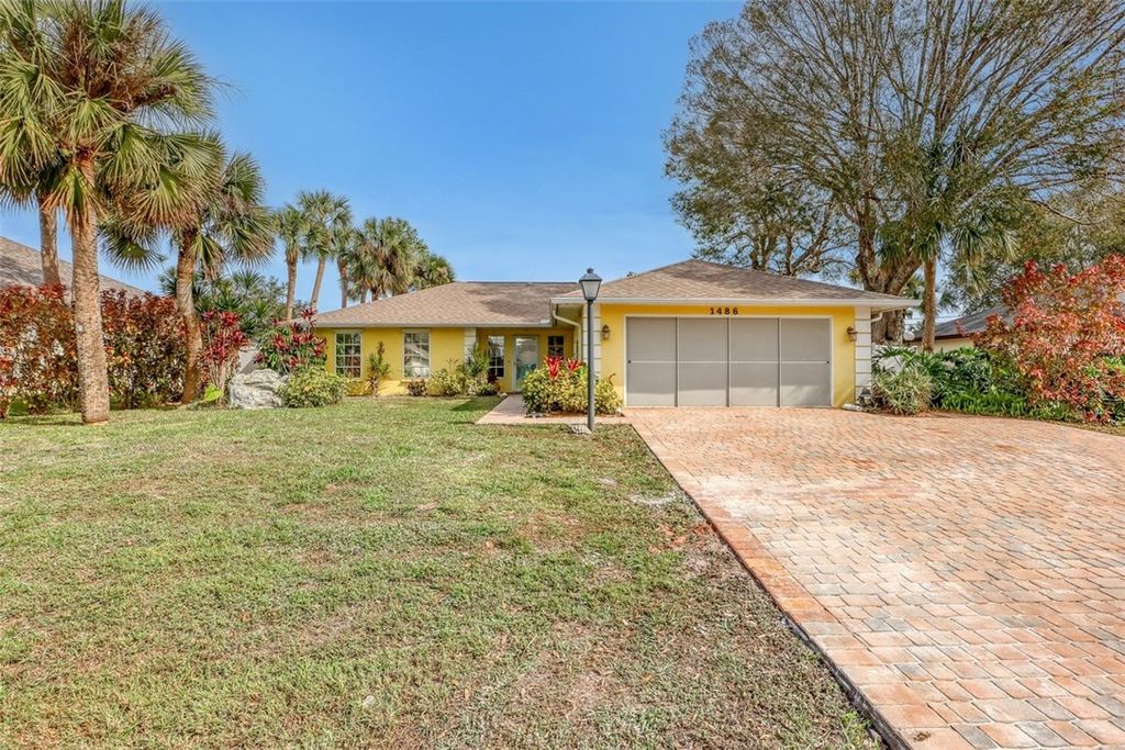 Photo of 1486 Barber Street, Sebastian, FL 32958 (MLS # 290055)
