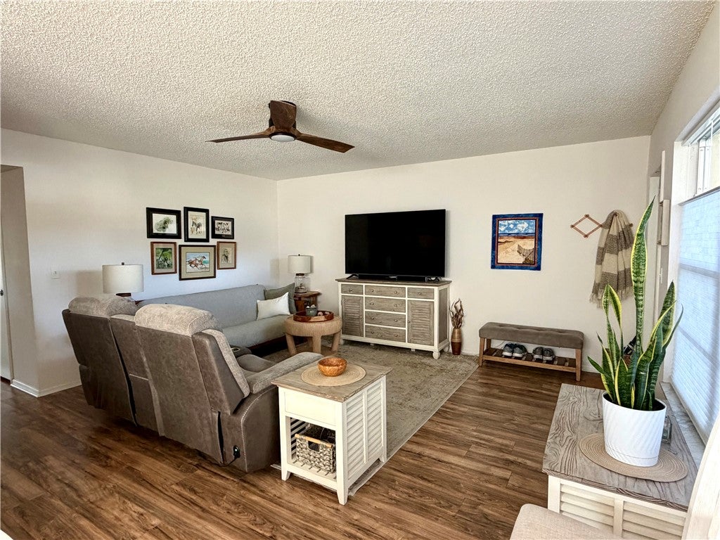 94 Spring Lake Drive 102