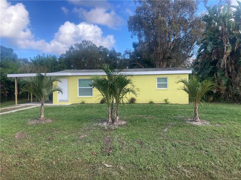 Property photo of 248 27th Avenue Sw, Vero Beach, FL 32968